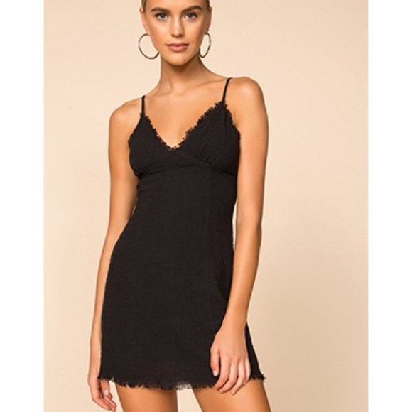 superdown Dresses & Skirts - SUPERDOWN FRAY HEM MINI DRESS IN BLACK size LARGE